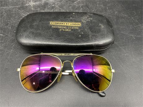 SPORT MIRRORED SUNGLASSES & CASE (Eyeworks by London)