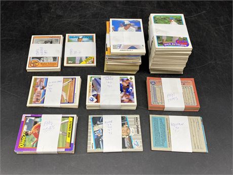LOT OF MLB CARDS (Majority 1990s)