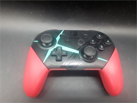 LIMITED EDITION XENOBLADE PRO CONTROLLER - EXCELLENT CONDITION - SWITCH