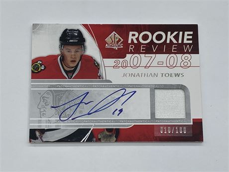 ROOKIE AUTO JONATHAN TOEWS SP AUTHENTIC PATCH CARD 010/100