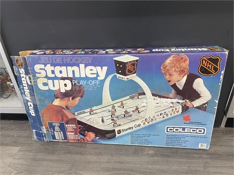 VINTAGE IN BOX COLECO HOCKEY GAME