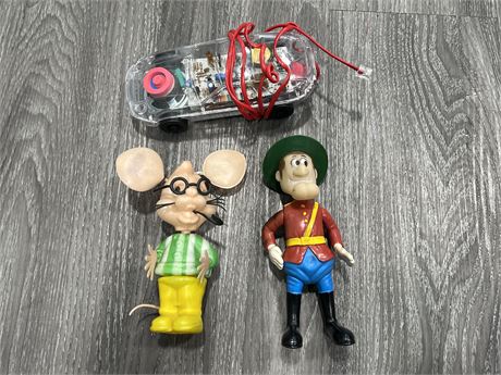 1976 DUDLEE DO-RIGHT - 1950’s PLASTIC MOUSE MAN & SEE THROUGH CAR PHONE