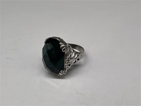 925 STERLING LARGE GREEN STONE RING