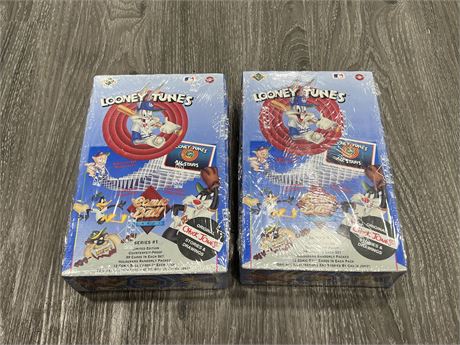 2 SEALED LOONEY TUNES COMIC BALL SERIES 1 TRADING CARDS