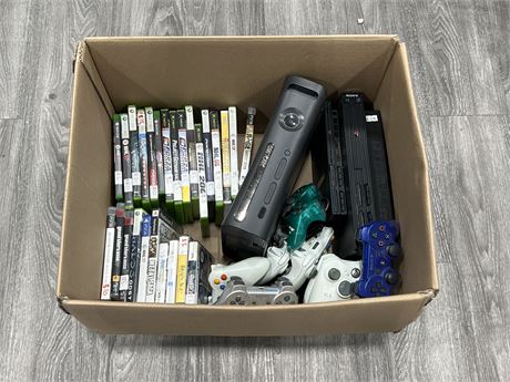 BOX OF ASSORTED VIDEO GAMES / CONSOLES & CONTROLLERS - UNTESTED / AS IS