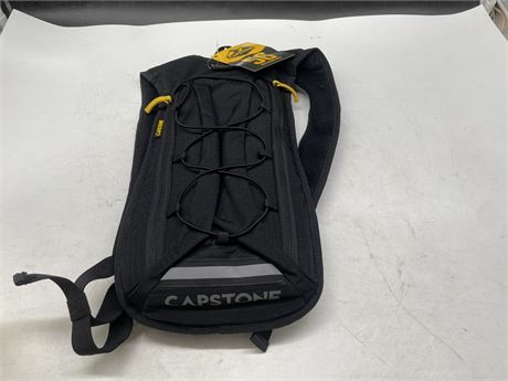(NEW WITH TAGS) CAPSTONE 56OZ HYDRO PACK