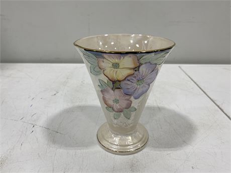 VERY GOOD 1930s “MALING” TUBE LINED VASE (6.5” tall)