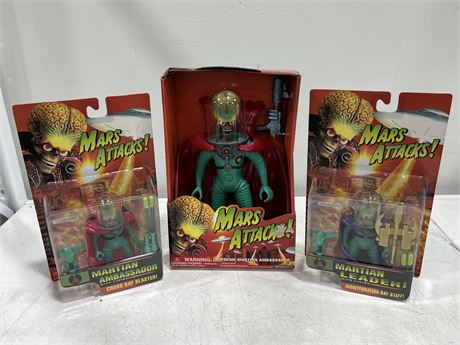 3 MARS ATTACKS COLLECTABLES