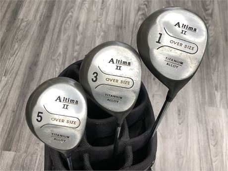 KNIGHT 13 SLEEVE GOLF BAG WITH 1,3,5 ALTIMA II GOLF CLUBS AND 6 BALLS