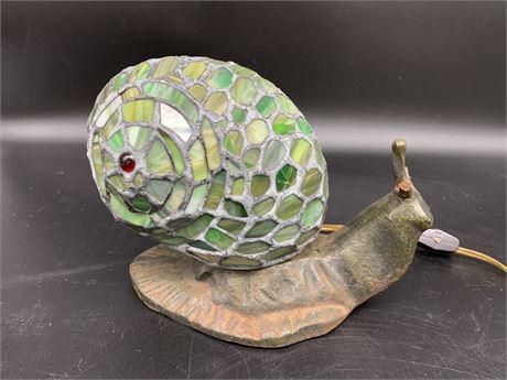 STAINED GLASS SNAIL LAMP (working)