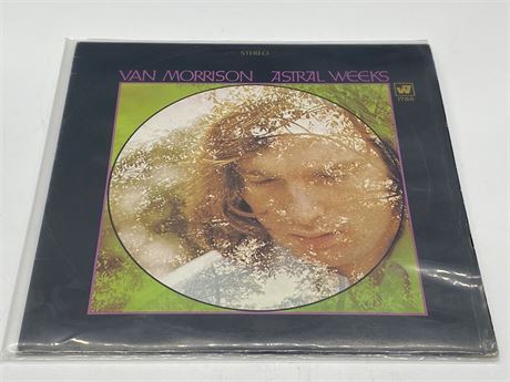 VAN MORRISON - ASTRAL WEEKS - VG (slightly scratched)