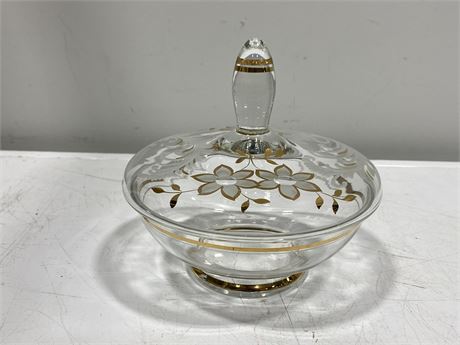 ETCHED & GILDED 1950s LIDDED CRYSTAL CANDY BOWL (7” wide)