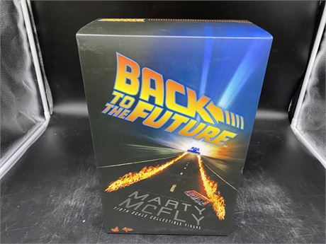 HOT TOYS 1:6 SCALE MARTY MCFLY BACK TO THE FUTURE FIGURE (Exclusive version)