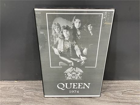 FRAMED QUEEN PICTURE (11”x17”)
