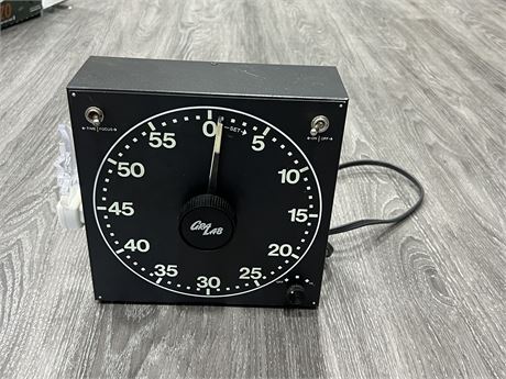 GLOW IN THE DARK TIMER FOR FILM DEVELOPING