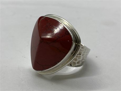 LARGE 925 STERLING RING - RED STONE W/VEINS