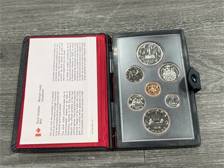 ROYAL CANADIAN MINT 1978 DOUBLE DOLLAR COIN SET (HAS SILVER CONTENT)