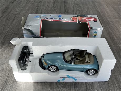 Z3 ROADSTER RC CAR - LIKE NEW, MISSING SIDE MIRROR