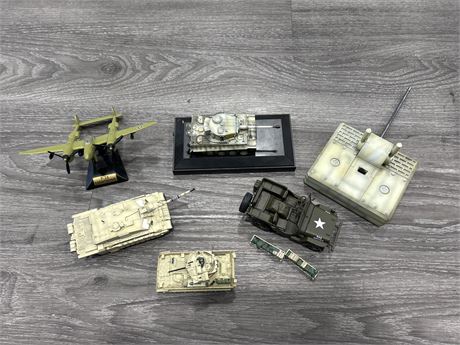 5 DIECAST MILITARY VEHICLES (RC UNTESTED) (ALL 3.5”- 6”)