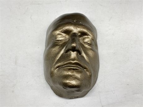 MEL GIBSON LIFE MASK FROM ORIGINAL STUDIO CASTING OF HIS FACE (8.5” tall)