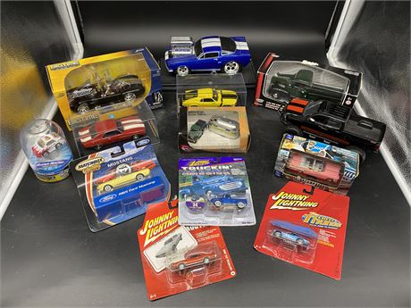 LOT OF DIE-CAST COLLECTABLE CARS