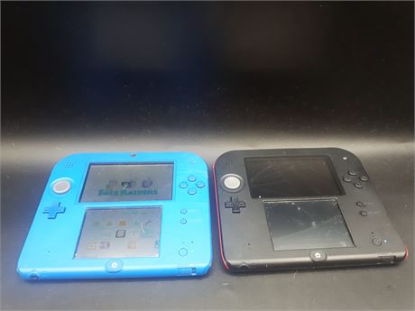 COLLECTION OF 2DS CONSOLES NEEDING REPAIRS - AS IS