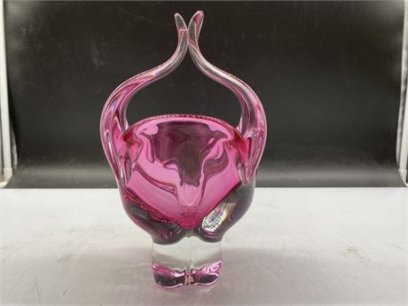 CHALET MCM CRANBERRY ART GLASS (9”)