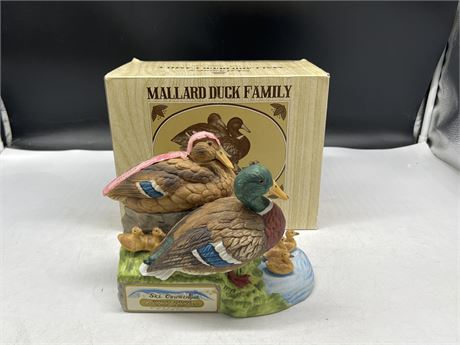 VINTAGE MALLARD DUCK FAMILY DECANTER W/ ORIGINAL BOX