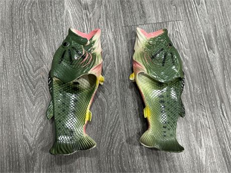 FISH SLIPPERS - FOR WATER USE