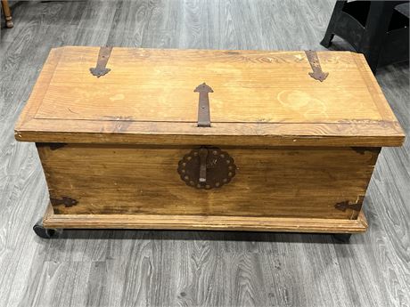 VINTAGE WOOD CHEST ON WHEELS (39” wide)