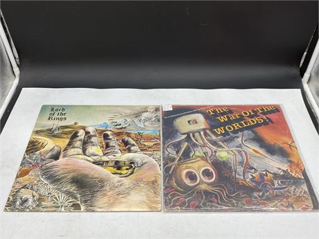 2 LORD OF THE RINGS WAR OF THE WORLDS RECORDS - VG+
