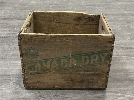 VINTAGE CANADA DRY CRATE (12”X17”X12.5”)