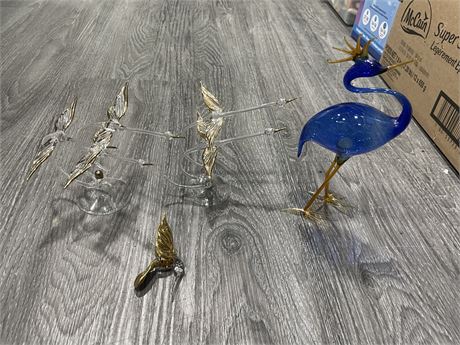 2 SETS OF FLYING BLOWN GLASS BIRDS WITH GOLD TRIM,HANGING HUMMING BIRD WITH GOLD