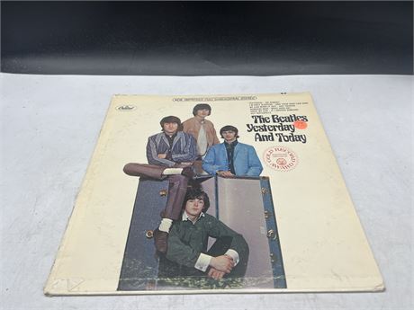 THE BEATLES - YESTERDAY AND TODAY - VG+