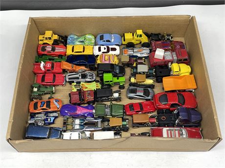 TRAY OF 45 DIECAST VEHICLES
