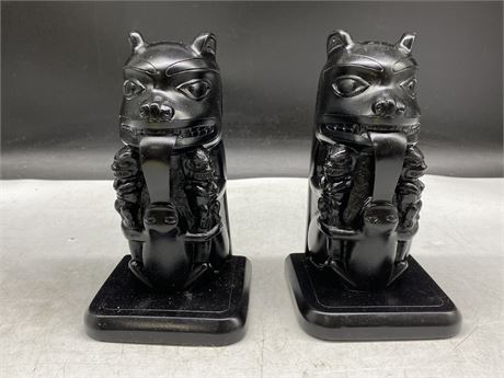 BOMA TOTEM BOOKENDS - LIKE NEW