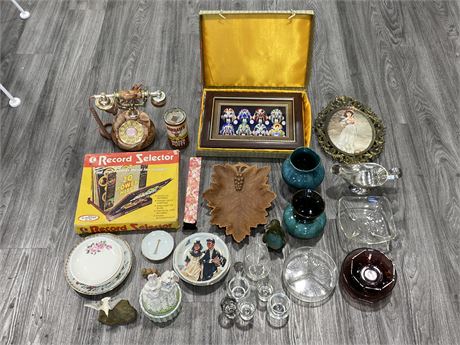 LOT OF COLLECTABLES