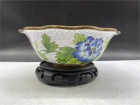 CHINESE CLOISONNÉ LARGE BOWL ON STAND