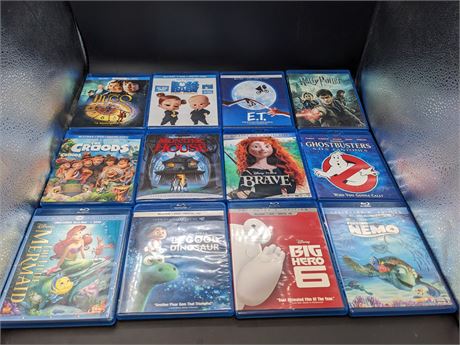 12 BLU-RAY FAMILY MOVIES - VERY GOOD CONDITION
