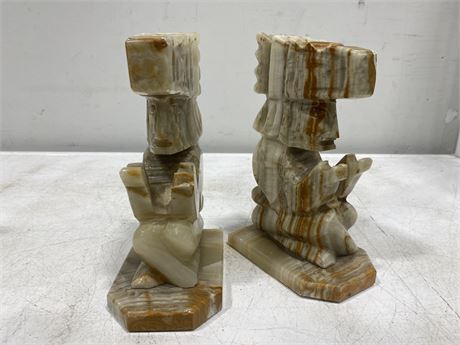 MARBLE BOOK ENDS (8”)