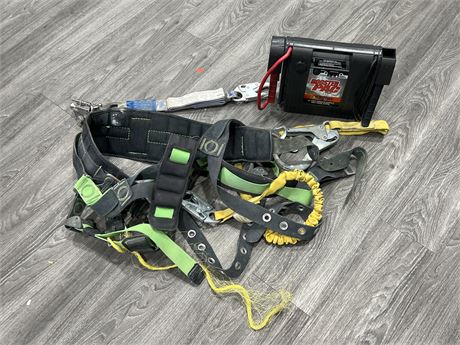 BOOSTER PAC & SAFETY HARNESS EQUIPMENT