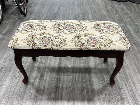 VINTAGE UPHOLSTERED PIANO BENCH