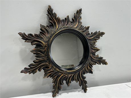 VINTAGE EUROMARCHI MADE IN ITALY SUNBURST WALL MIRROR (20” wide)