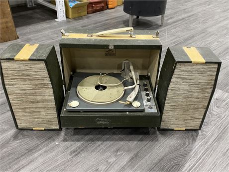 VINTAGE RCA VICTOR PORTABLE RECORD PLAYER (As is)