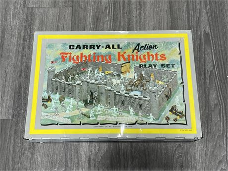MARX CARRY ALL FIGHTING KNIGHTS PLAY SET