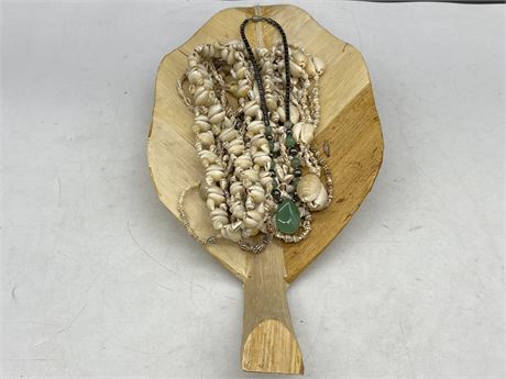 LOT OF VINTAGE POOKA SHELL NECKLACES & 1 JADE (WOODEN HOLDER IS 15.5” LONG)