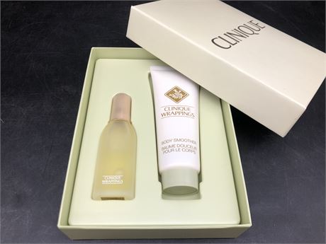 CLINIQUE WRAPPINGS GIFT SET