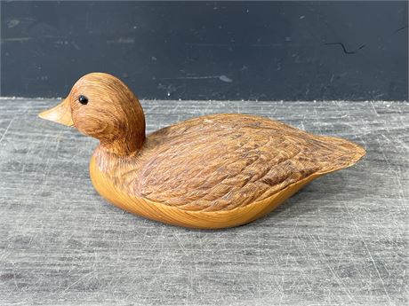 VINTAGE HIGHLY CARVED DUCK DECOY W/ GLASS EYES - SIGNED R.R. MC DOWELL WHITEROCK