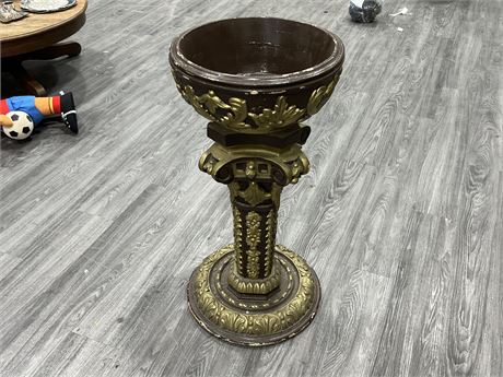 LARGE VINTAGE PLANTER - 34” Tall, 17” wide