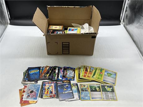 BOX OF POKÉMON / DRAGON BALL Z CARDS